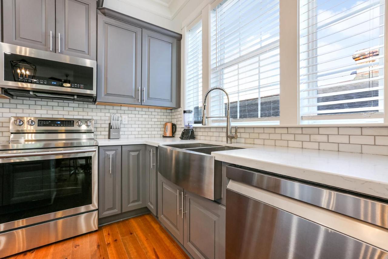 Hosteeva Chic Urban Retreat W Pool Steps To St Charles Ave And Near Bourbon St Διαμέρισμα Νέα Ορλεάνη Εξωτερικό φωτογραφία